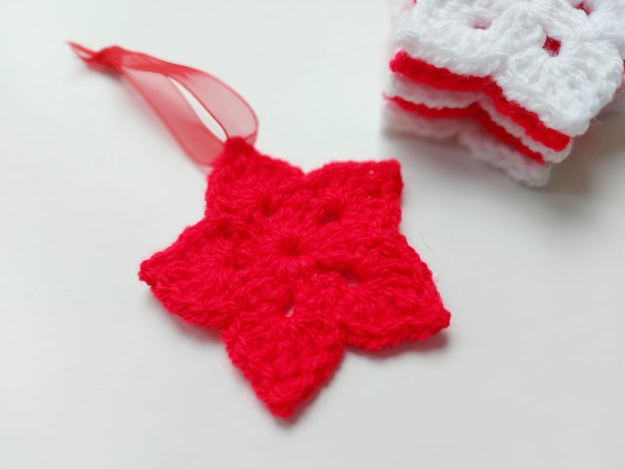 Christmas Crochet Stars with Organza Ribbon, Set of 5 Red And White 