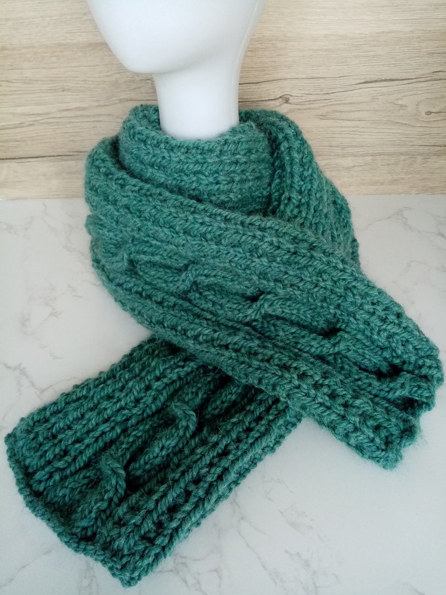 Cable knit wrap-around scarf 100% pure Peruvian Highland wool
