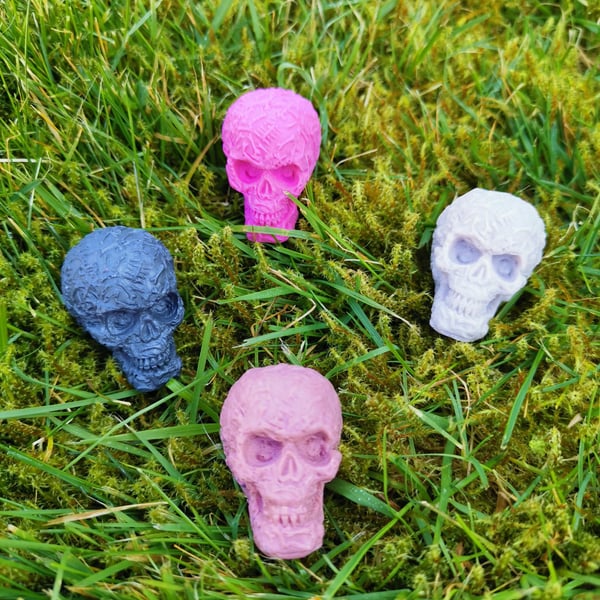 Soap tiny-small skulk