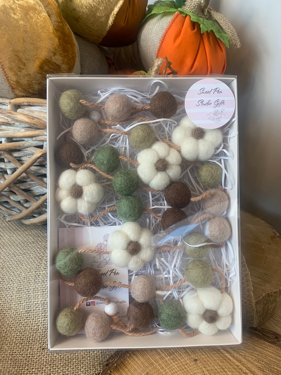 Handmade Pumpkin Felt Garland