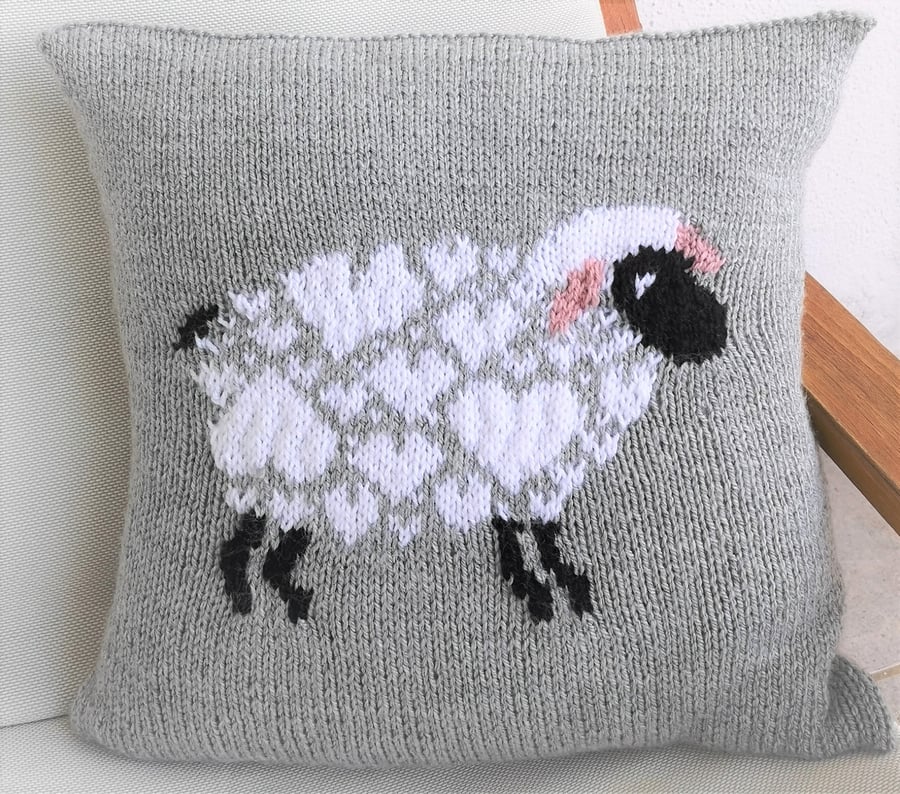 Knitting Pattern for "I Love Sheep" Cushion.  Digital Pattern
