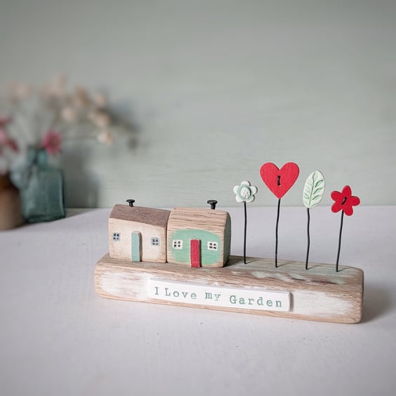 Little Wooden Houses with Clay & Button Garden 'I Love my Garden'