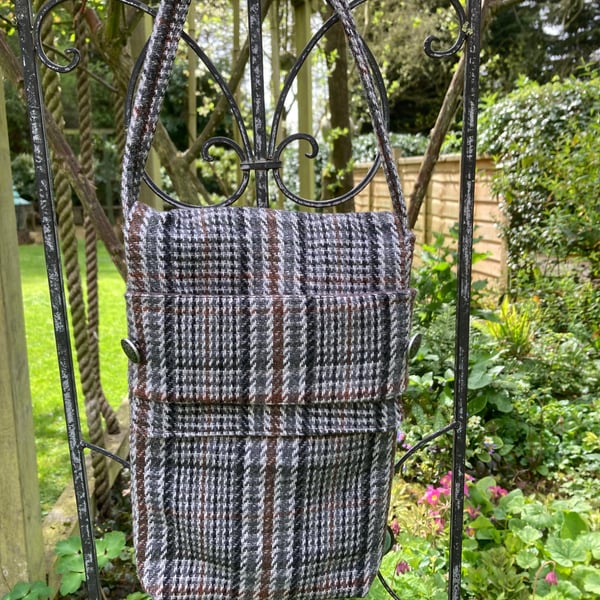 Perfectly petite Harris tweed crossbody flap bag. The Calin.