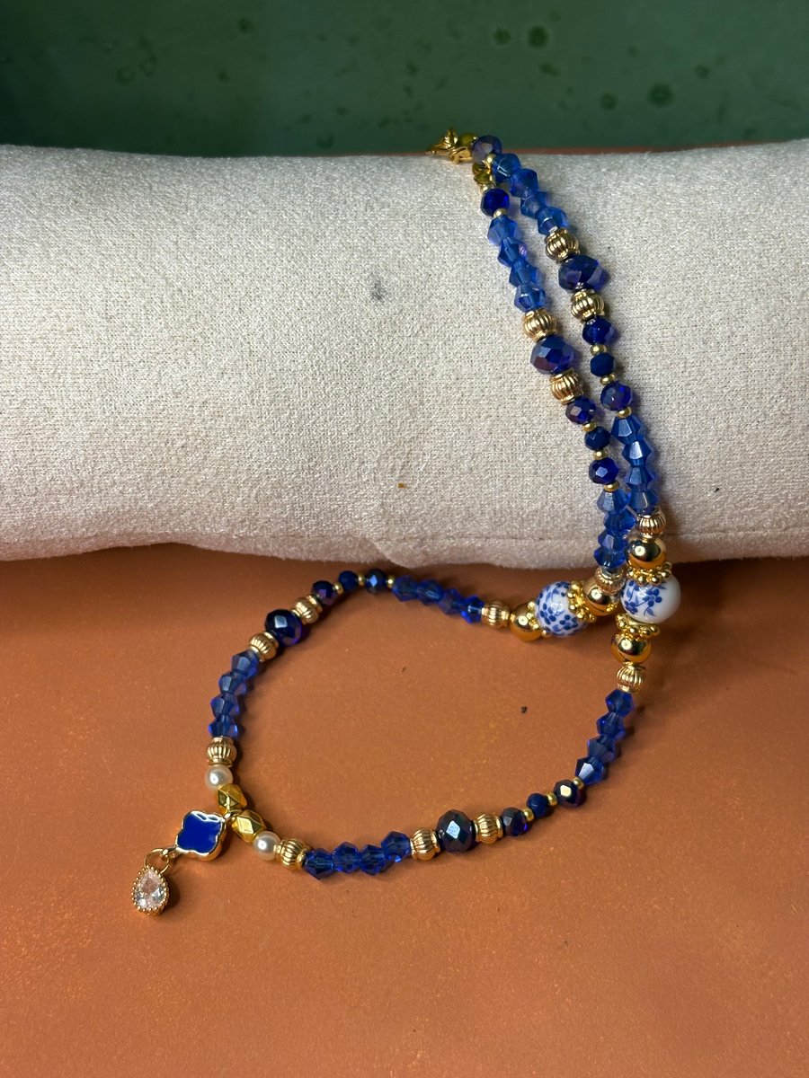 Plaza de Espana Necklace