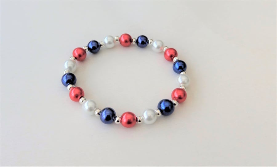 Red white and blue glass pearl elasticated stretch bracelet