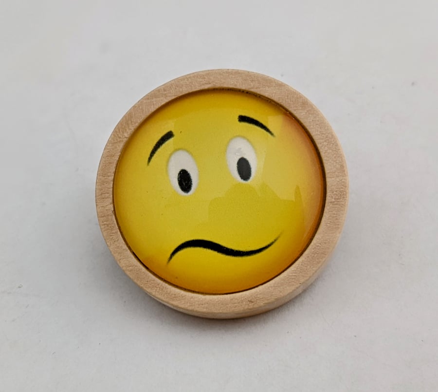 Worried Emoji brooch in wooden setting 012