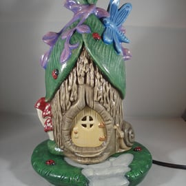 Ceramic Woodland Dragonfly Cottage House Table Lamp Light Ornament Decoration.