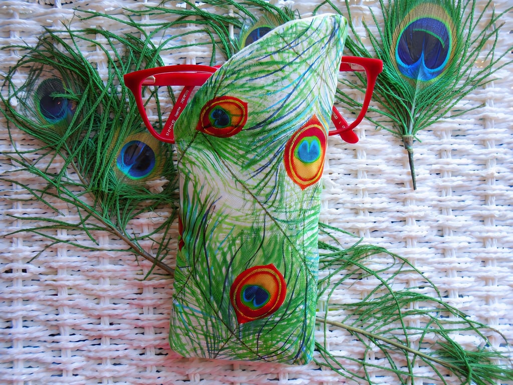 Peacock Feathers Glasses Case Lined & Padded 