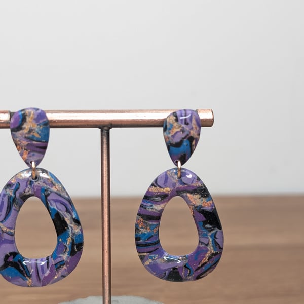 Yzma inspired  hollow pebble dangle earrings 