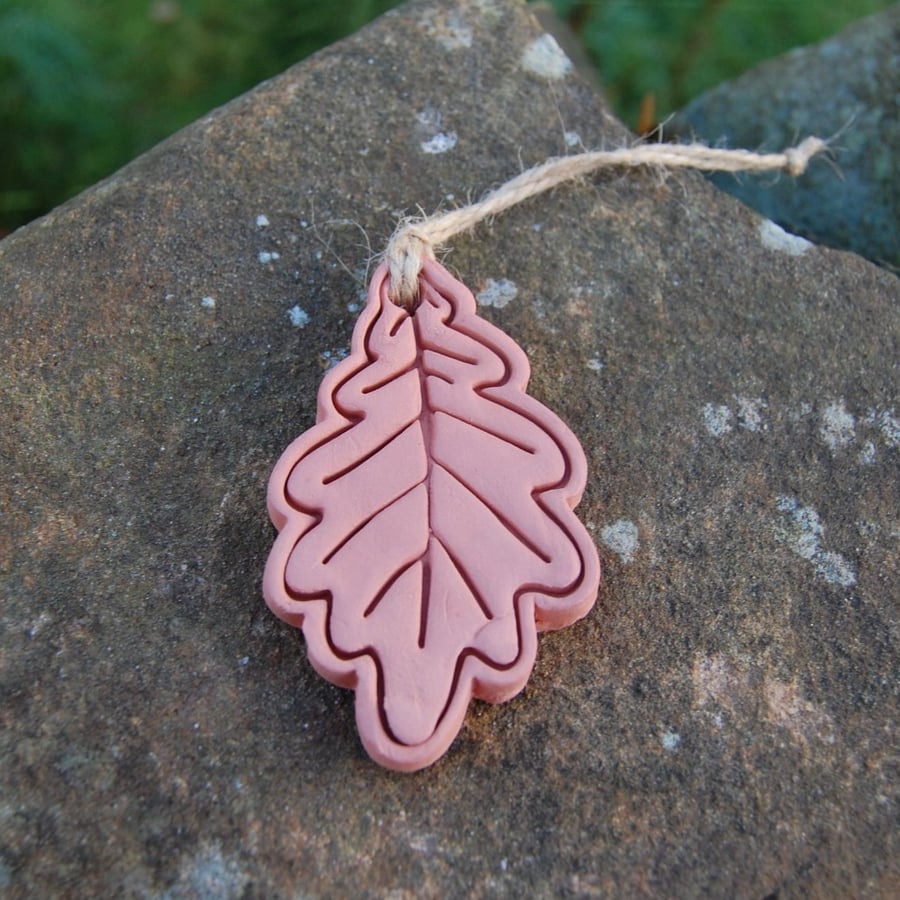 Oak Leaf Terracotta Aromatherapy Diffuser
