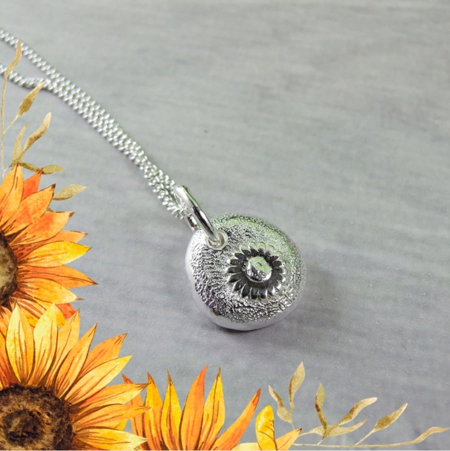 Silver Sunflower Pebble Necklace