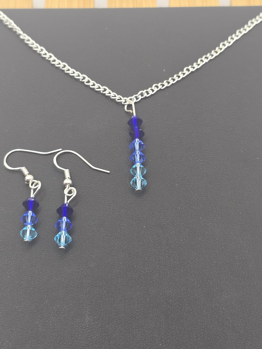 Preciosa Crystal Bracelet jewellery set - Blue ombre (Necklace and Earrings)