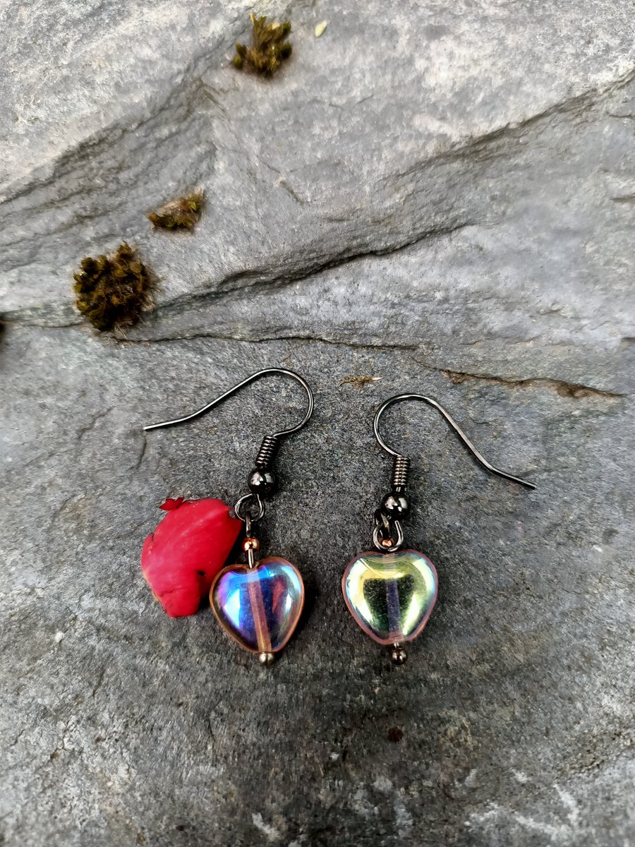 Pink Love heart glass beaded drop dangle earrings on black earring hooks