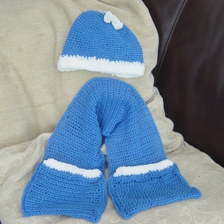 Smurf or Smurfette Hat & Mitten Scarf Ensemble for a Toddler