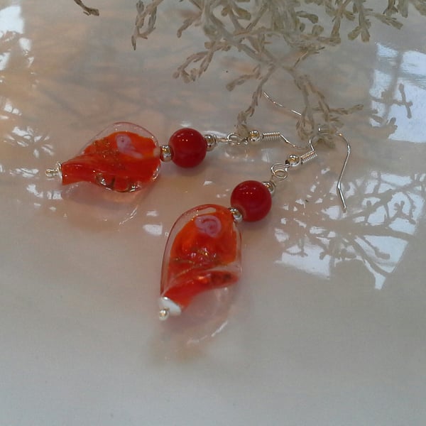  Pretty,  Feminine Red Twisted Murano Glass Bead Silver Plated Earrings