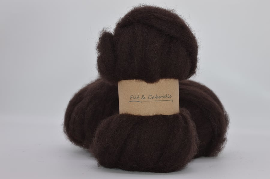 Rich Brown Carded Corriedale woll fibre