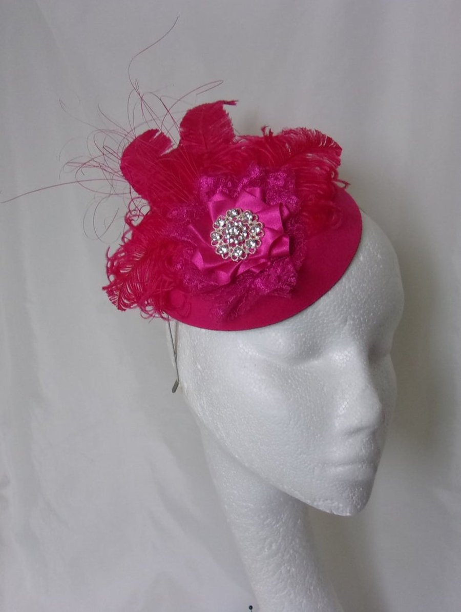 Raspberry Cerise Pink Vintage Style Pillbox Hat with Feathers & Diamante Brooch 
