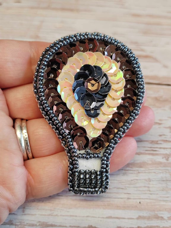 Bead embroidery Air Balloon - Pendant or Brooch