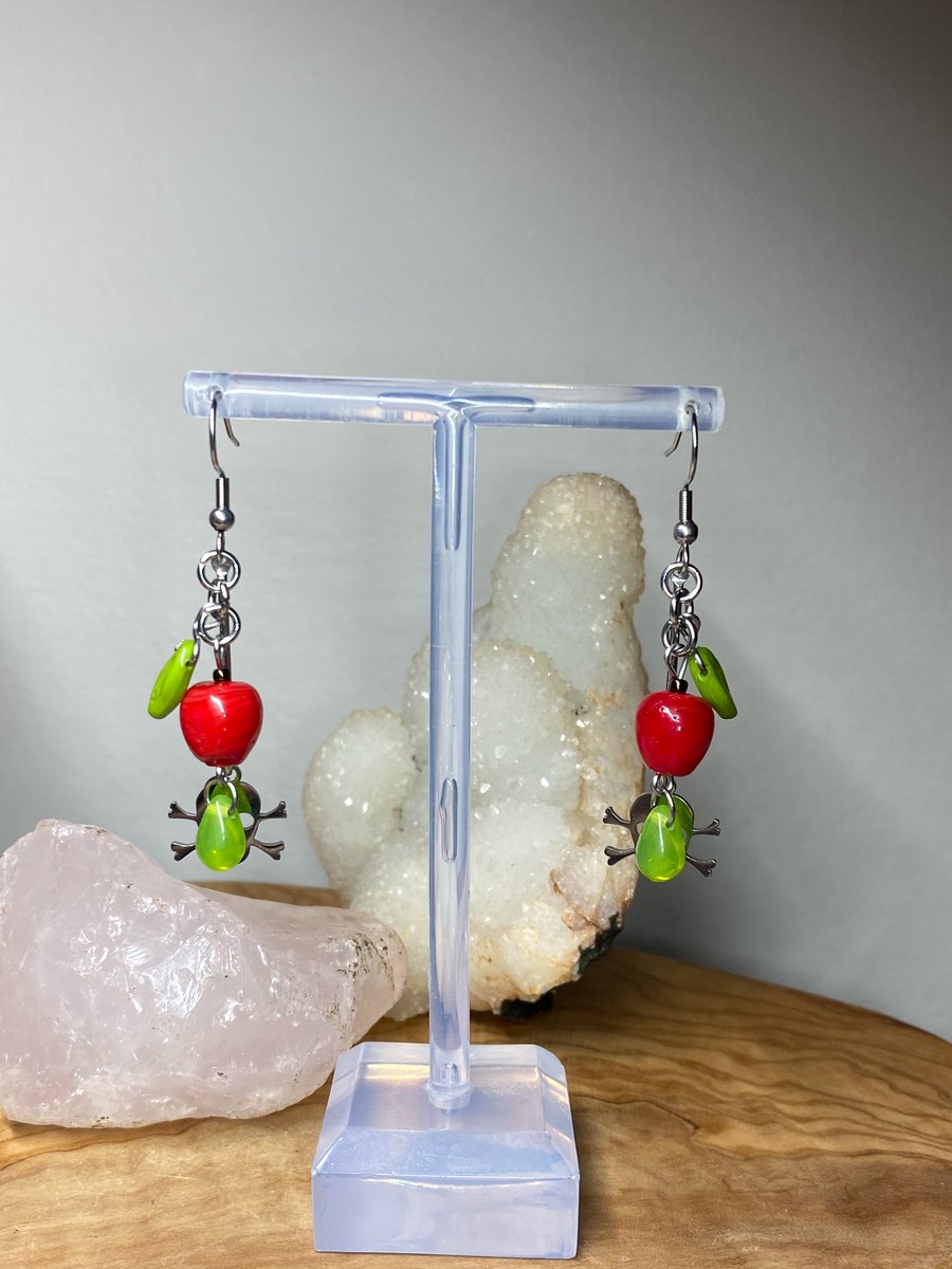Snow White inspired Poisoned Apple Earrings 