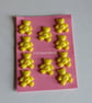 Bright yellow teddy bear plastic buttons - Image 2