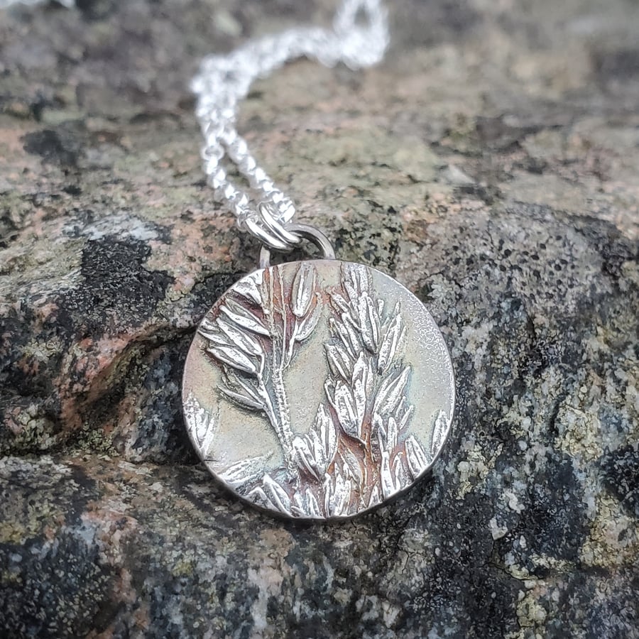 Grass Flower Necklace 