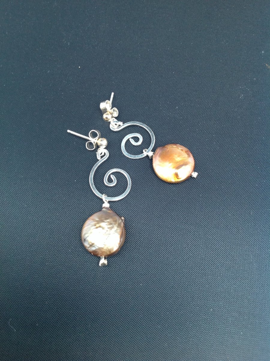 Silver swirl and pearl stud earrings