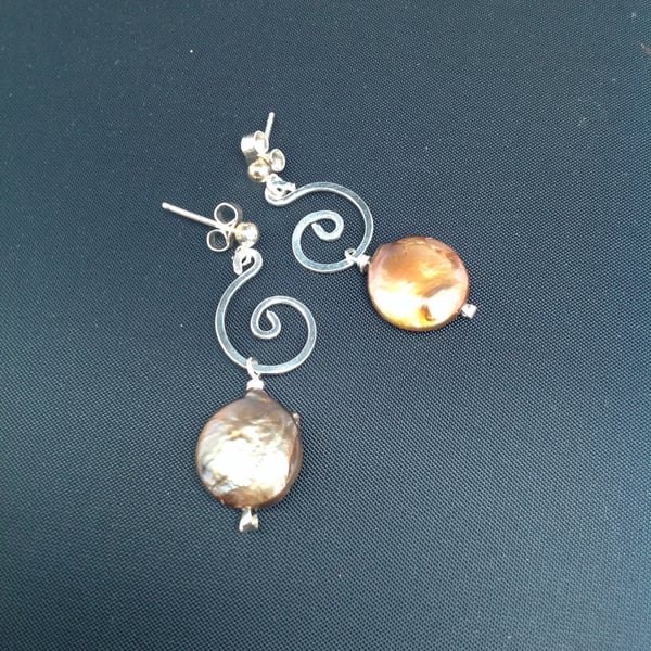 Silver swirl and pearl stud earrings