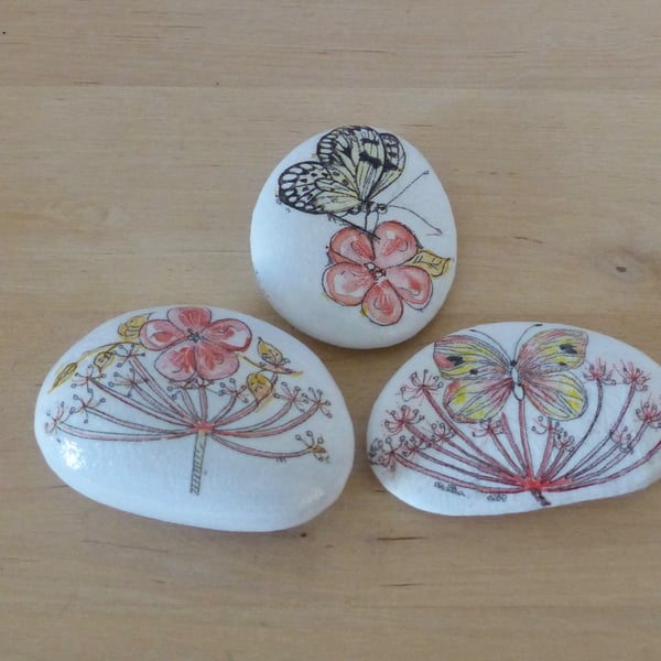 Decorative 'Floral & Butterfly' Pebbles