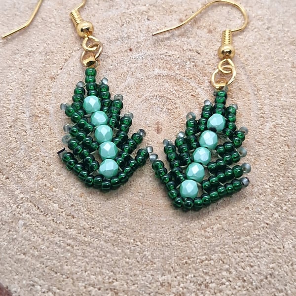 Green yule tree beaded earrings