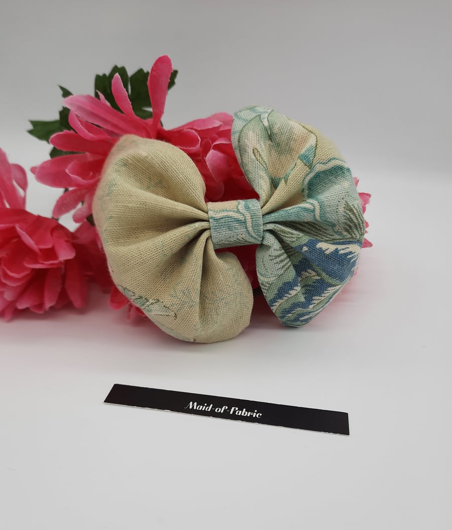 Hair bobble bow in cream and teal floral fabric. 3 for 2 offer.   