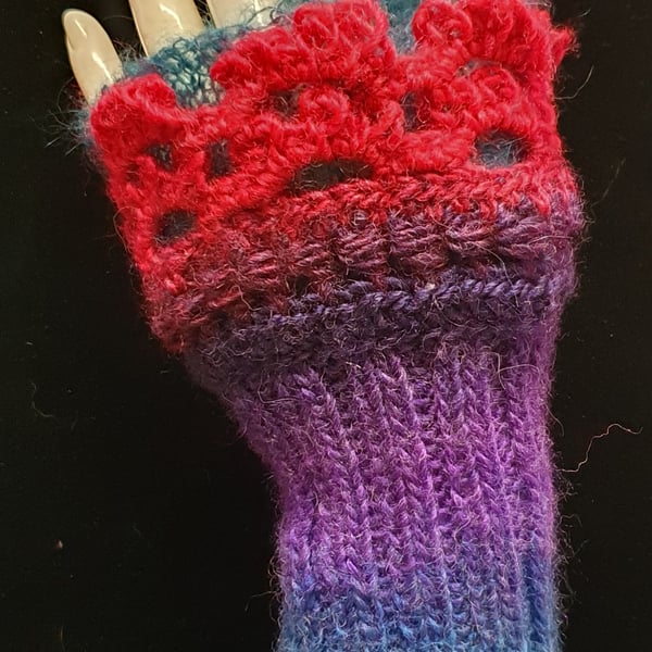 Gloves   Wristlets-The red one