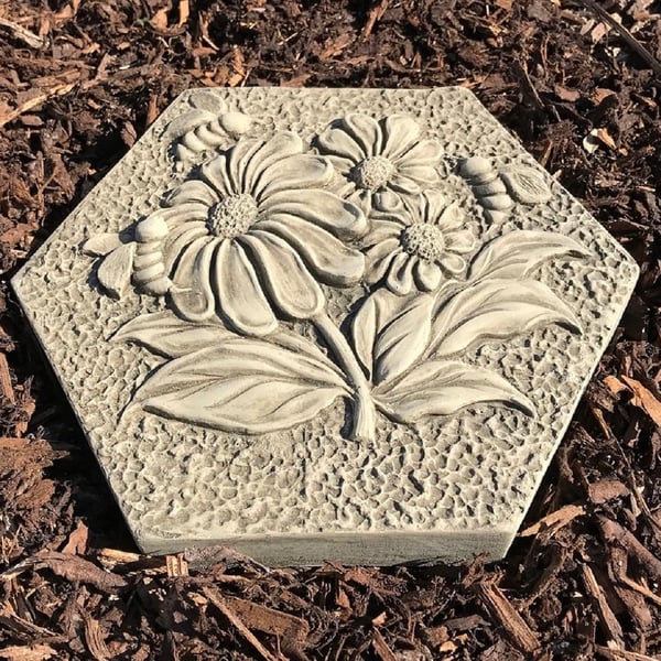 Flower & Bee Design Insect Drinker Stepping Stone