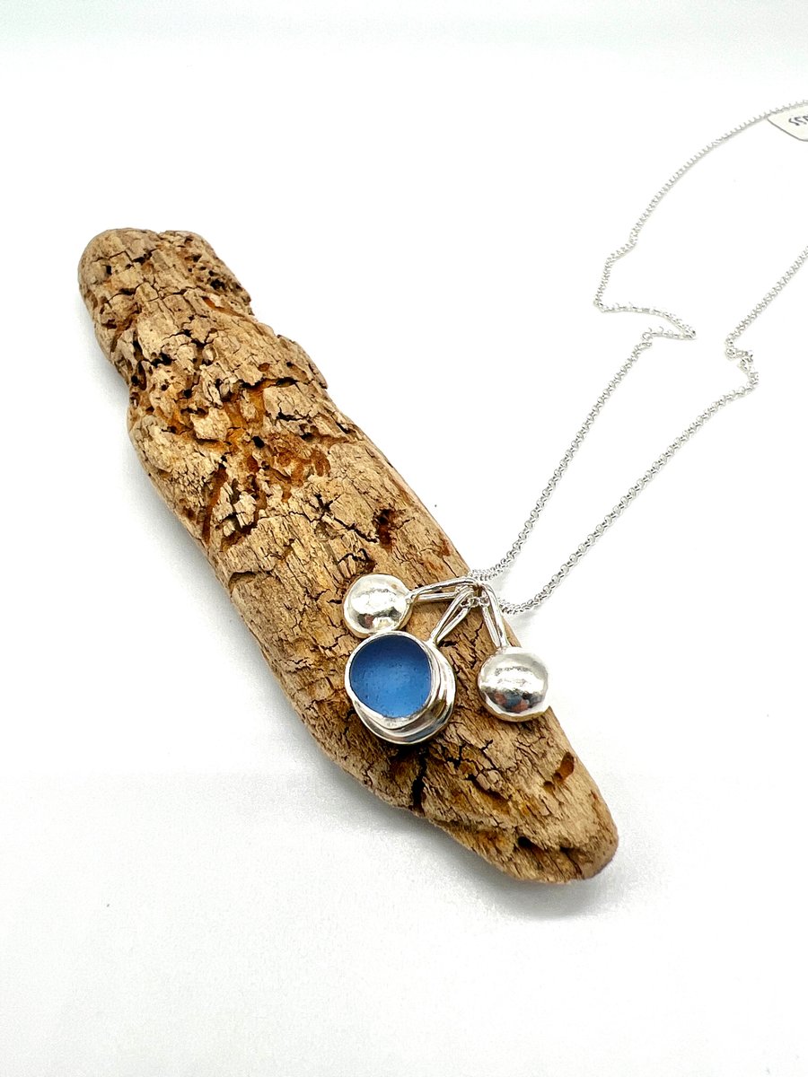 Cornflower Blue and Pebbles Necklace 