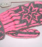 Pink and grey mittens - Image 3