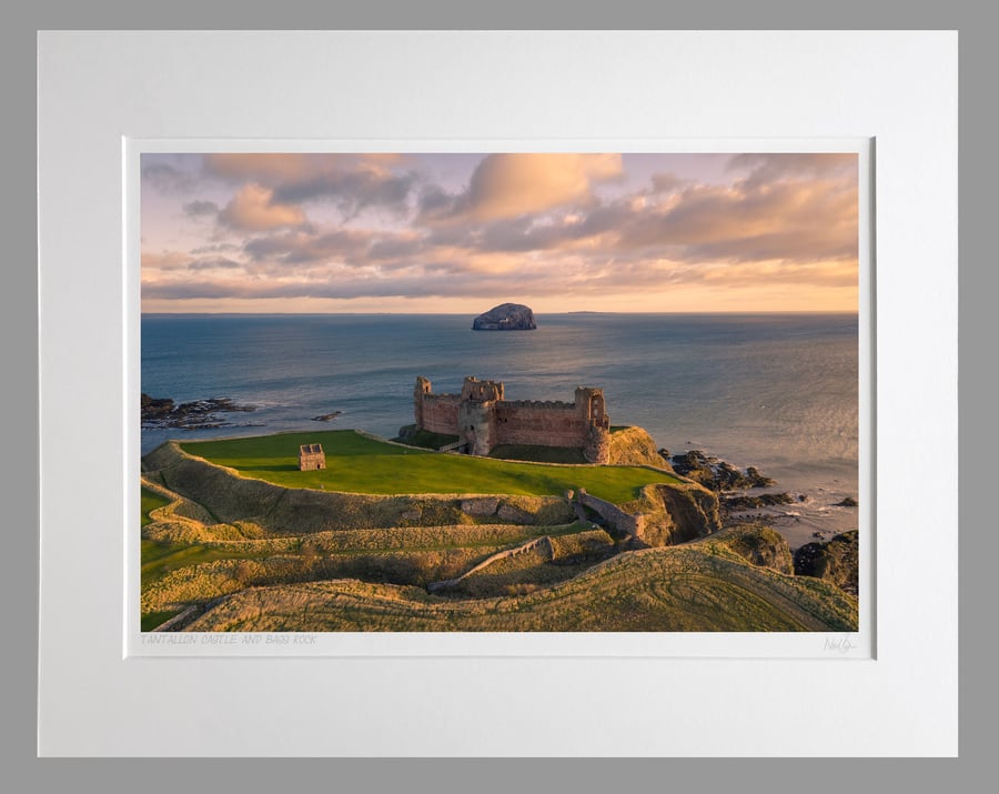 Tantallon Castle & Bass Rock Scotland - A3 (50x40cm) Unframed Print