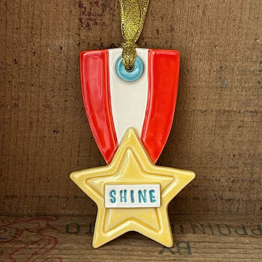 Ceramic Star medal decoration 