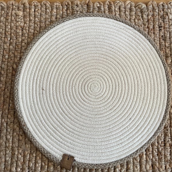 'Alma Brown' Set of 6 Round Cotton Rope Placemats