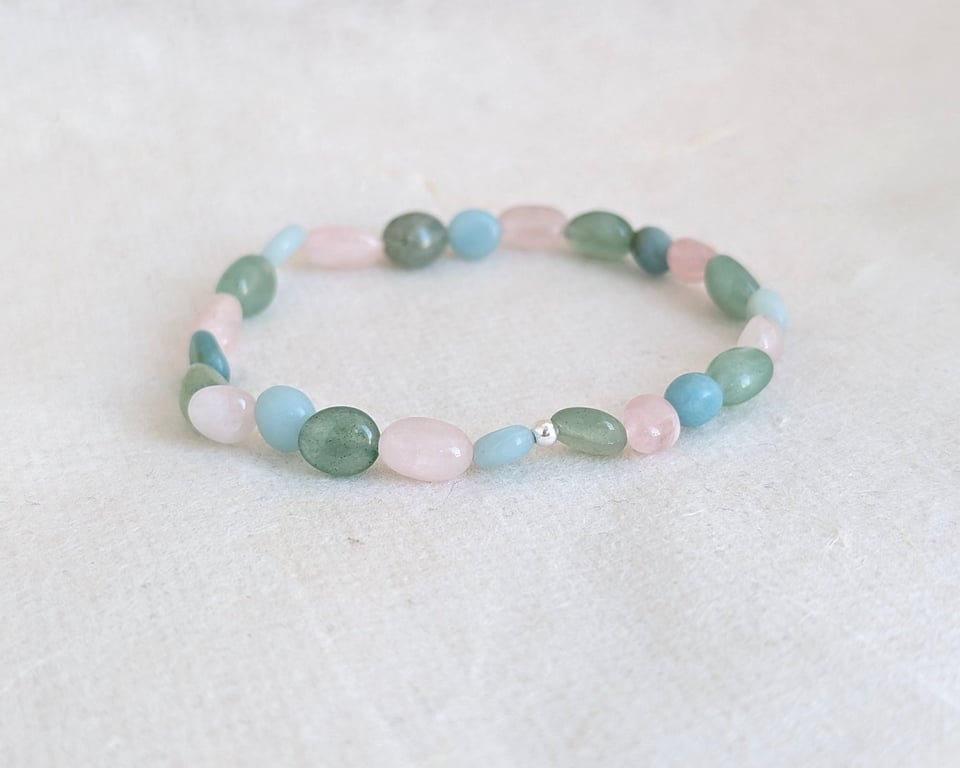 Heart chakra stretch bracelet with rose quartz, green aventurine and amazonite 