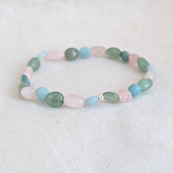 Heart chakra stretch bracelet with rose quartz, green aventurine and amazonite 
