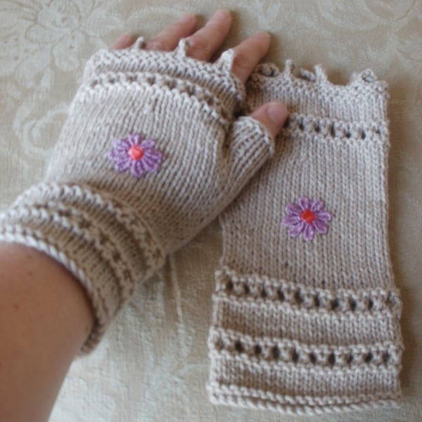 Hand knit lace fingerless gloves