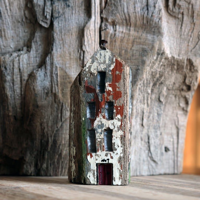Wonky Driftwood Hoose, Driftwood Art from Scotland No11
