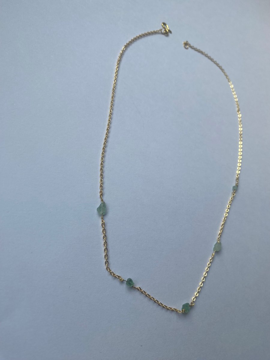 Aurielle – Delicate Emerald Gemstone Necklace