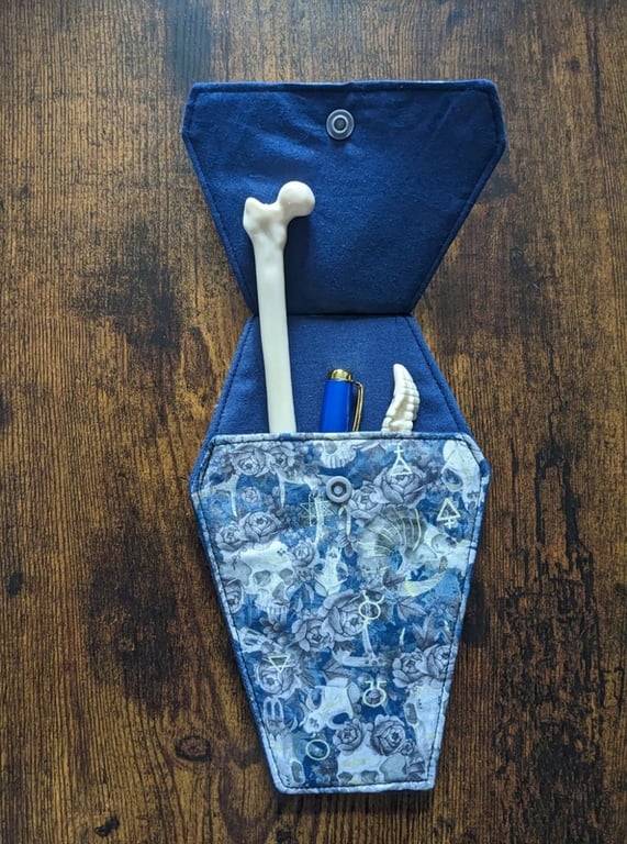 Occult Skull Coffin Pouch – Gothic Pencil Case & Glasses Holder – Blue Floral Ma
