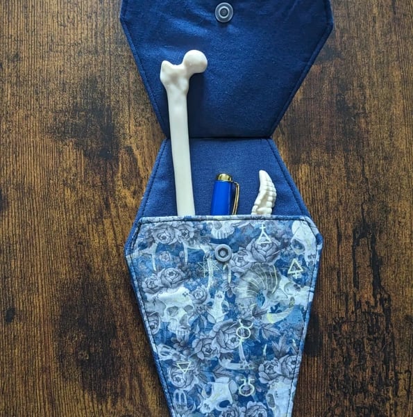 Occult Skull Coffin Pouch – Gothic Pencil Case & Glasses Holder – Blue Floral Ma