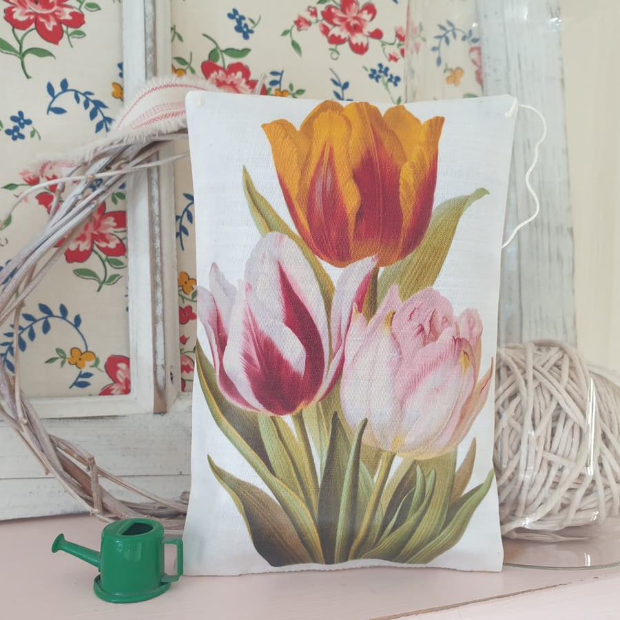 Tulip Flower Print Scented Gift Pillow Decoration