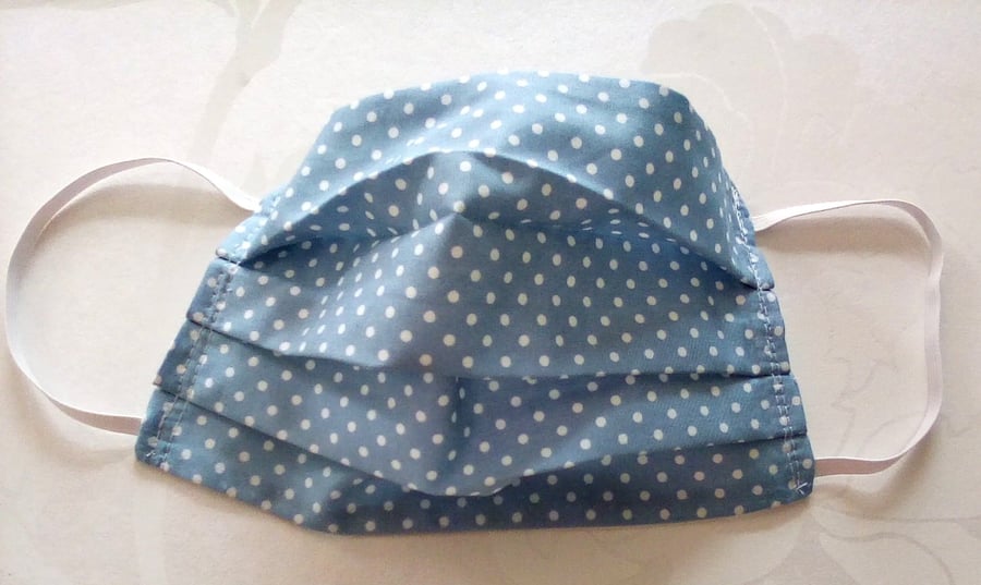 Face Mask Blue and White spot