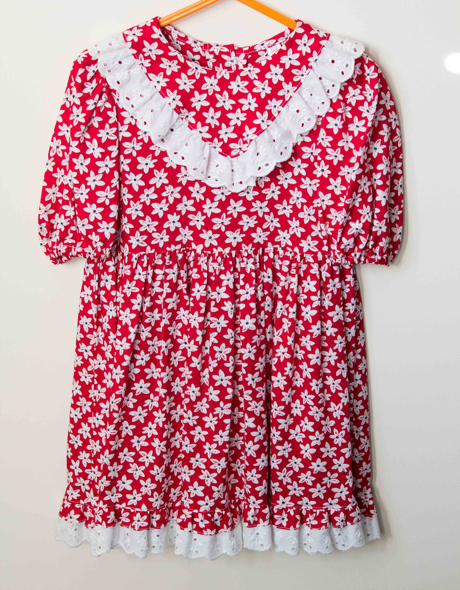 Red Dress with White Daisies 2 - 3 Years