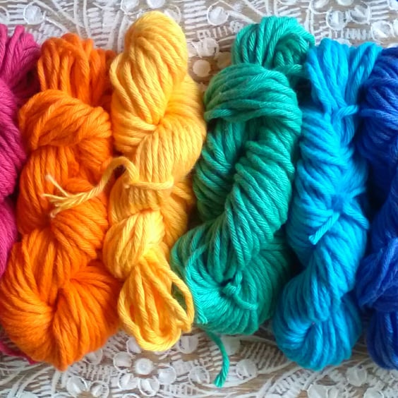 8 X 10g MINI SKEINS 100% COTTON ARAN Rainbow Pack