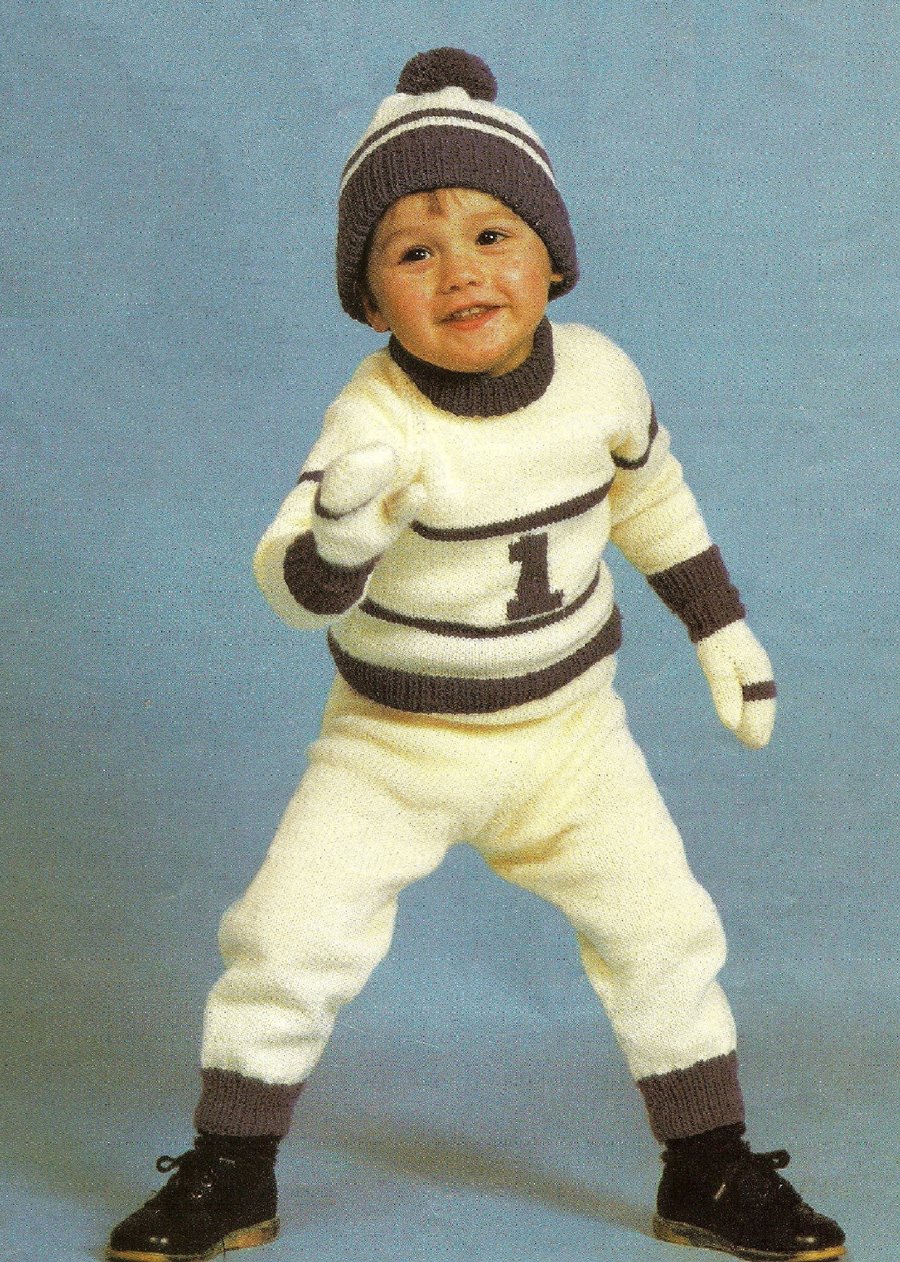 VINTAGE KNITTING PATTERN Tracksuit Hat and Mitts