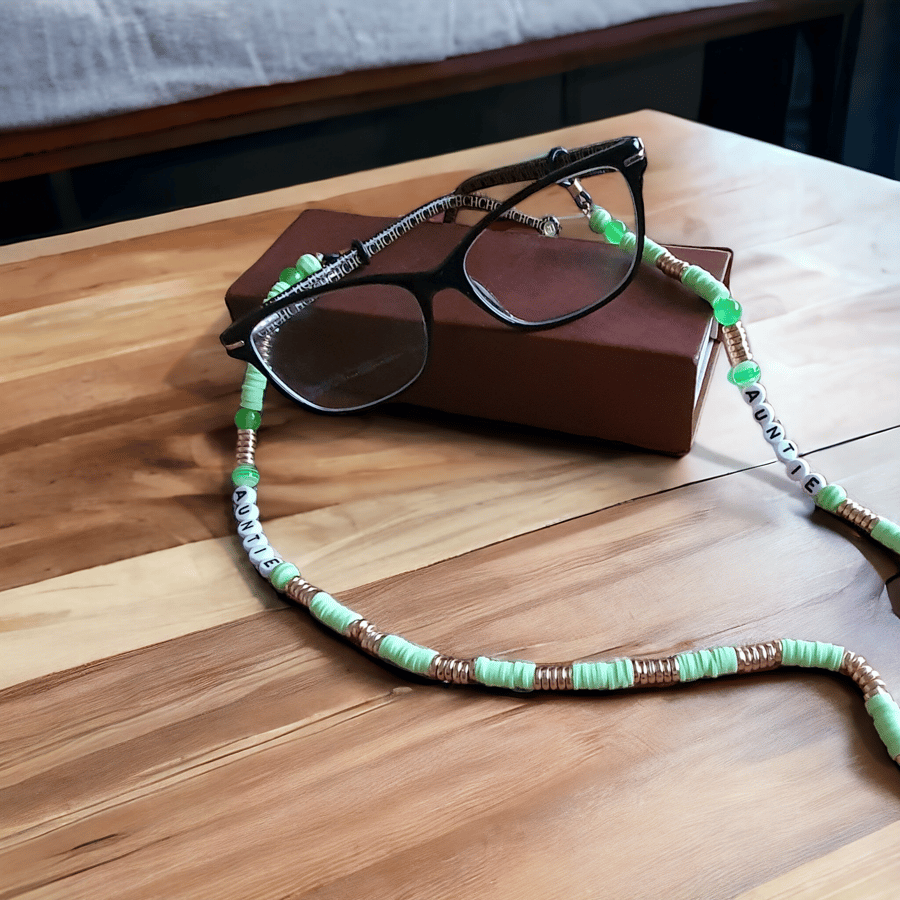 Handmade auntie  beaded spectacle chain